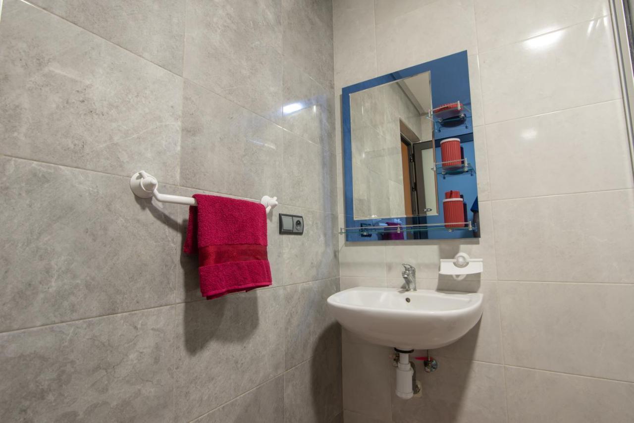 Adam'S Apartments,Self Checkin 6 Mins To Beach Downtown Fiber Optic Wifi Free Parking Same Rules As Hotels Agadir Ngoại thất bức ảnh